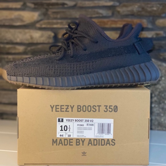 yeezy cinder 10.5